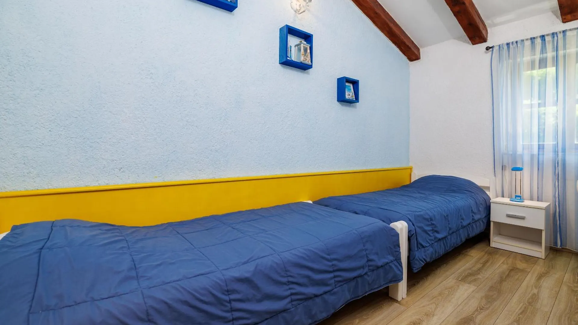 Apartment Josip Plomin Kroatien