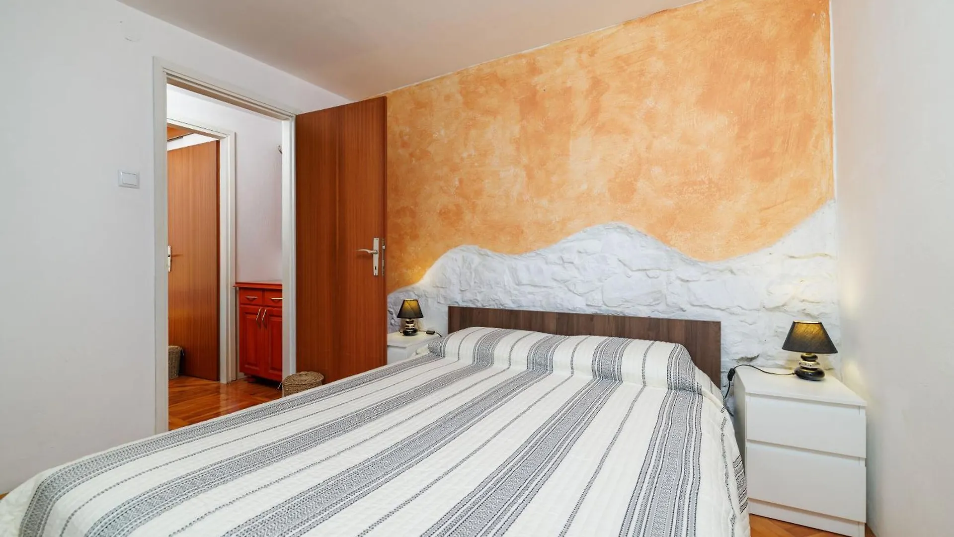 Apartment Josip Plomin