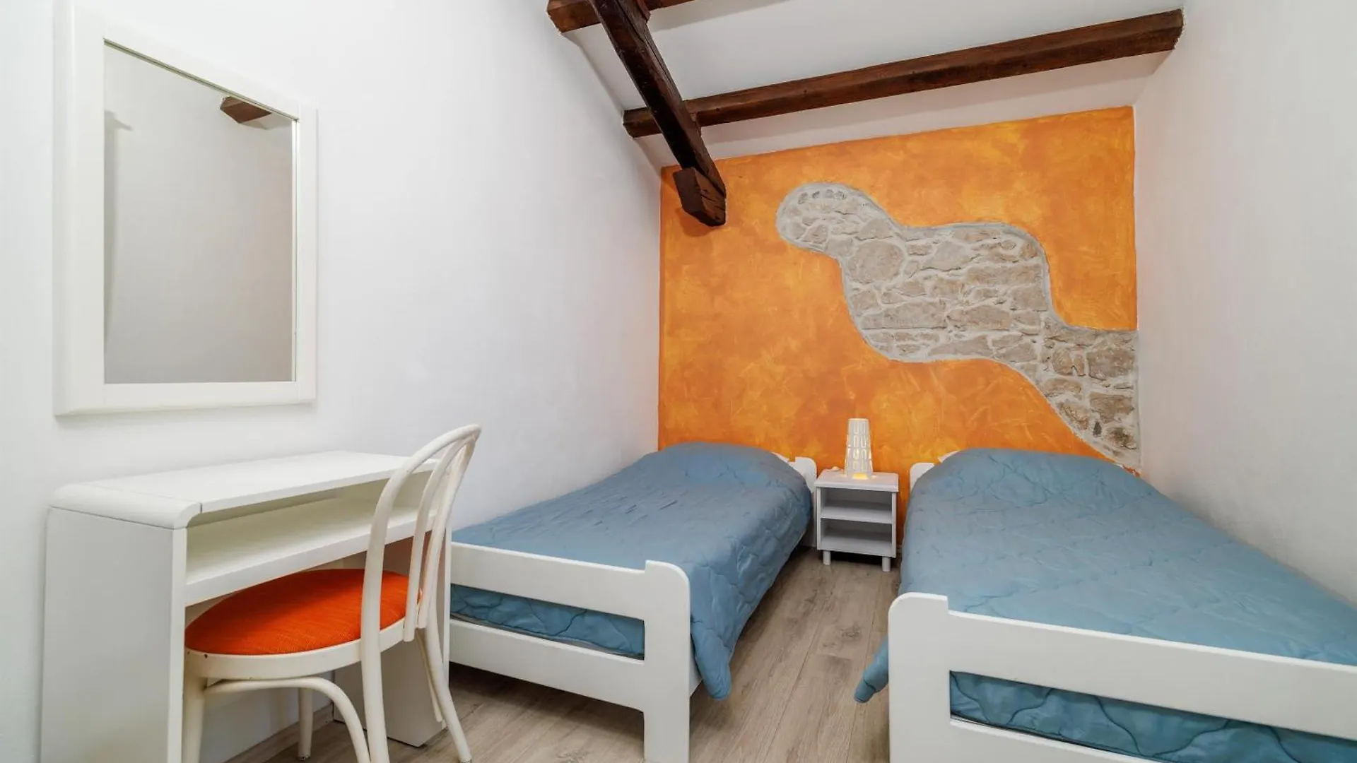 Apartment Josip Plomin
