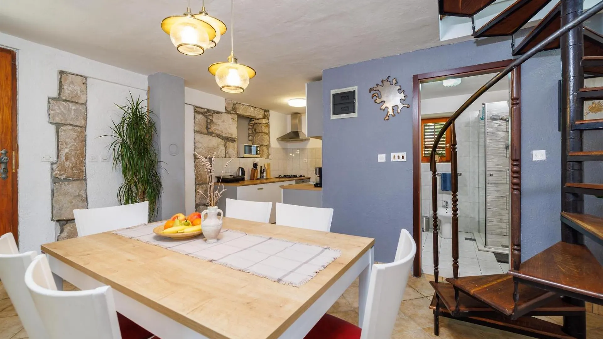 Apartment Josip Plomin Kroatien